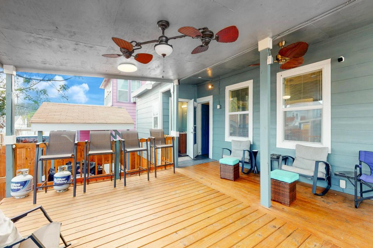 Fun In The Sun Villa Galveston Exterior photo